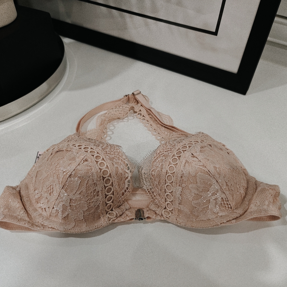 NEW Victoria's Secret Push-Up Lace Bra
